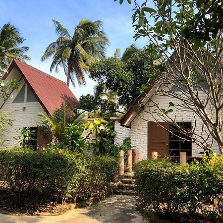 Blue Beach Resort Baanphakrimlay المظهر الخارجي الصورة