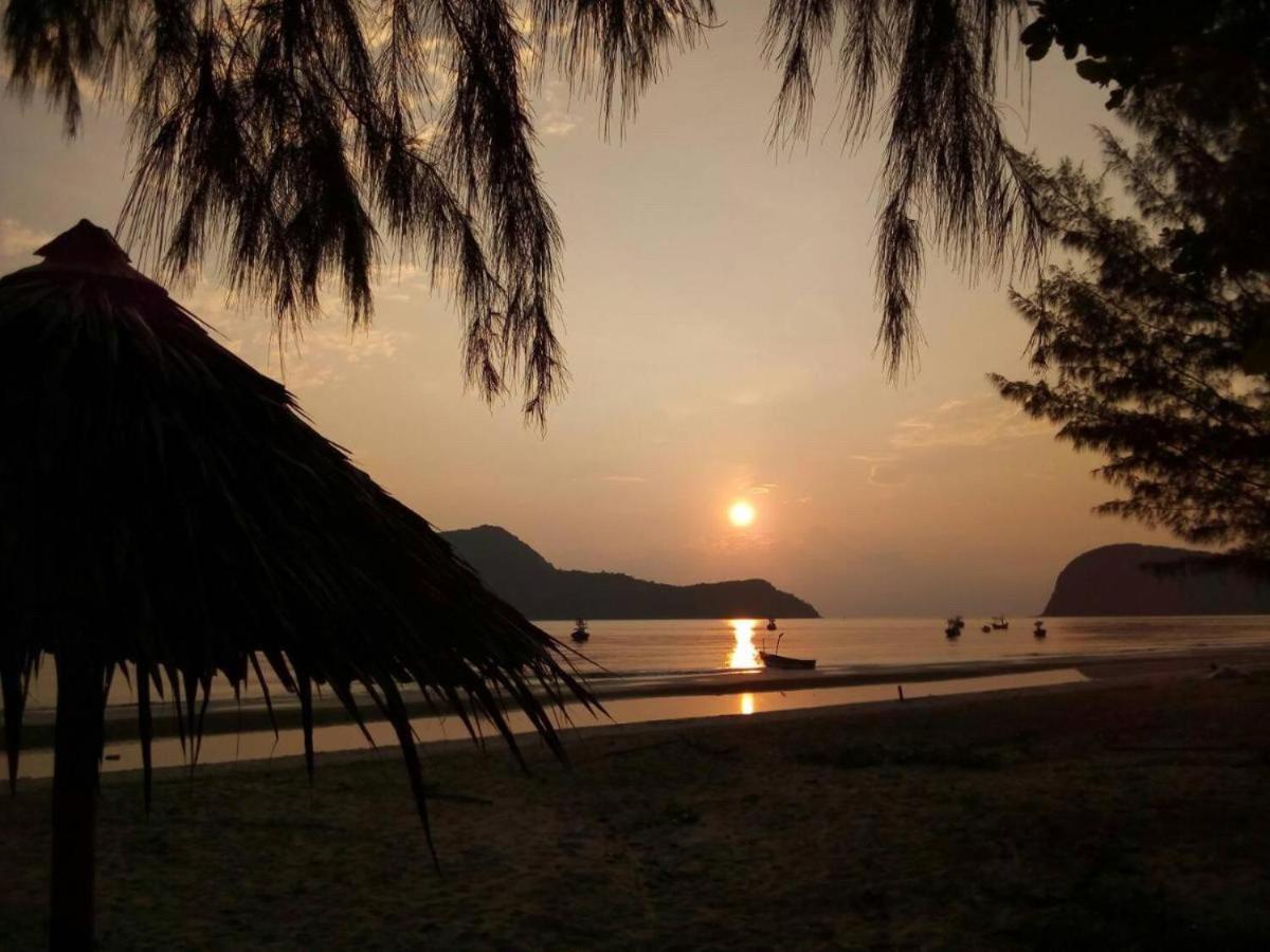 Blue Beach Resort Baanphakrimlay المظهر الخارجي الصورة