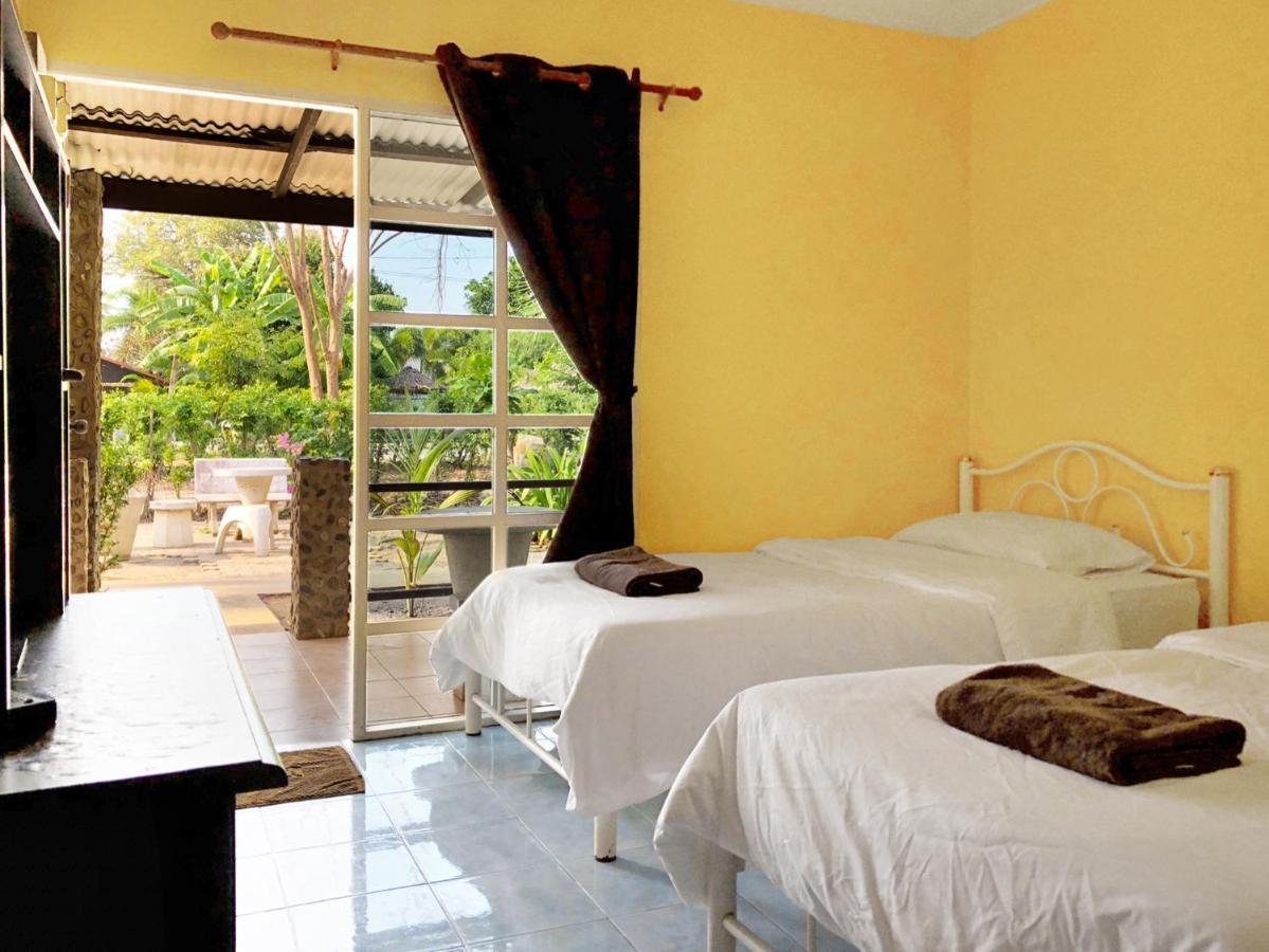 Blue Beach Resort Baanphakrimlay المظهر الخارجي الصورة
