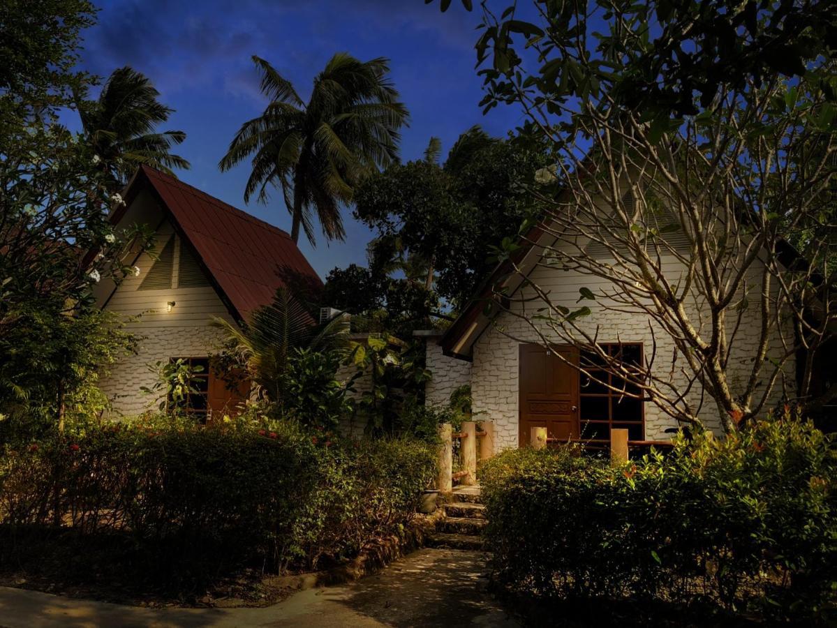 Blue Beach Resort Baanphakrimlay المظهر الخارجي الصورة
